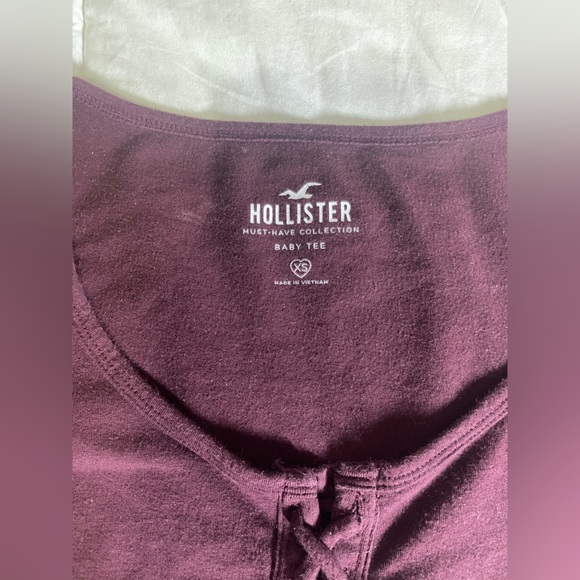 Hollister Burgundy Tie Front Top - Picture 3 of 4